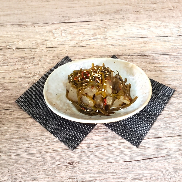 こんにゃくめかぶ