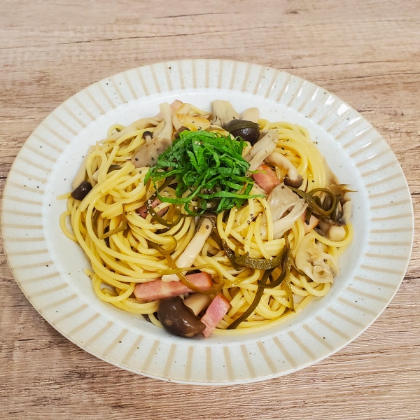 味付めかぶの和風きのこパスタ