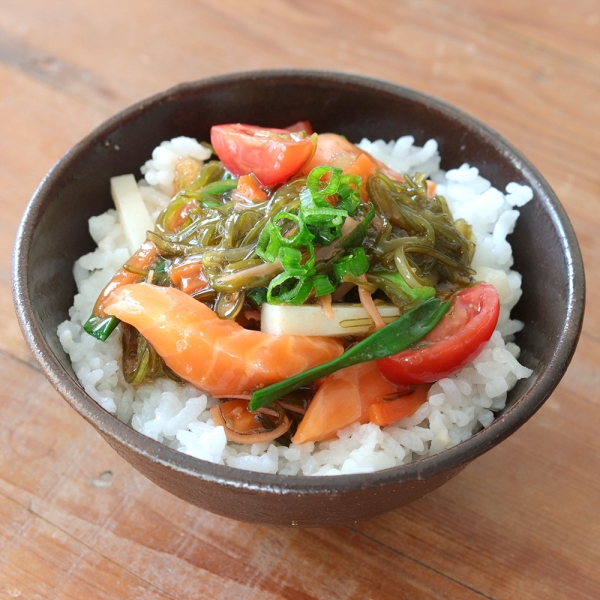 めかぶ松前漬けを使った簡単前菜