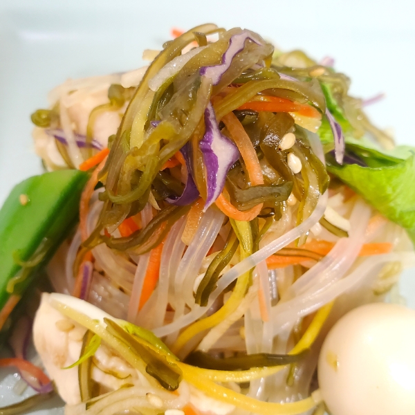 うすあさめかぶの中華風春雨サラダ